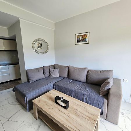 Grey Luxury House Apartment Ipsos Exterior photo
