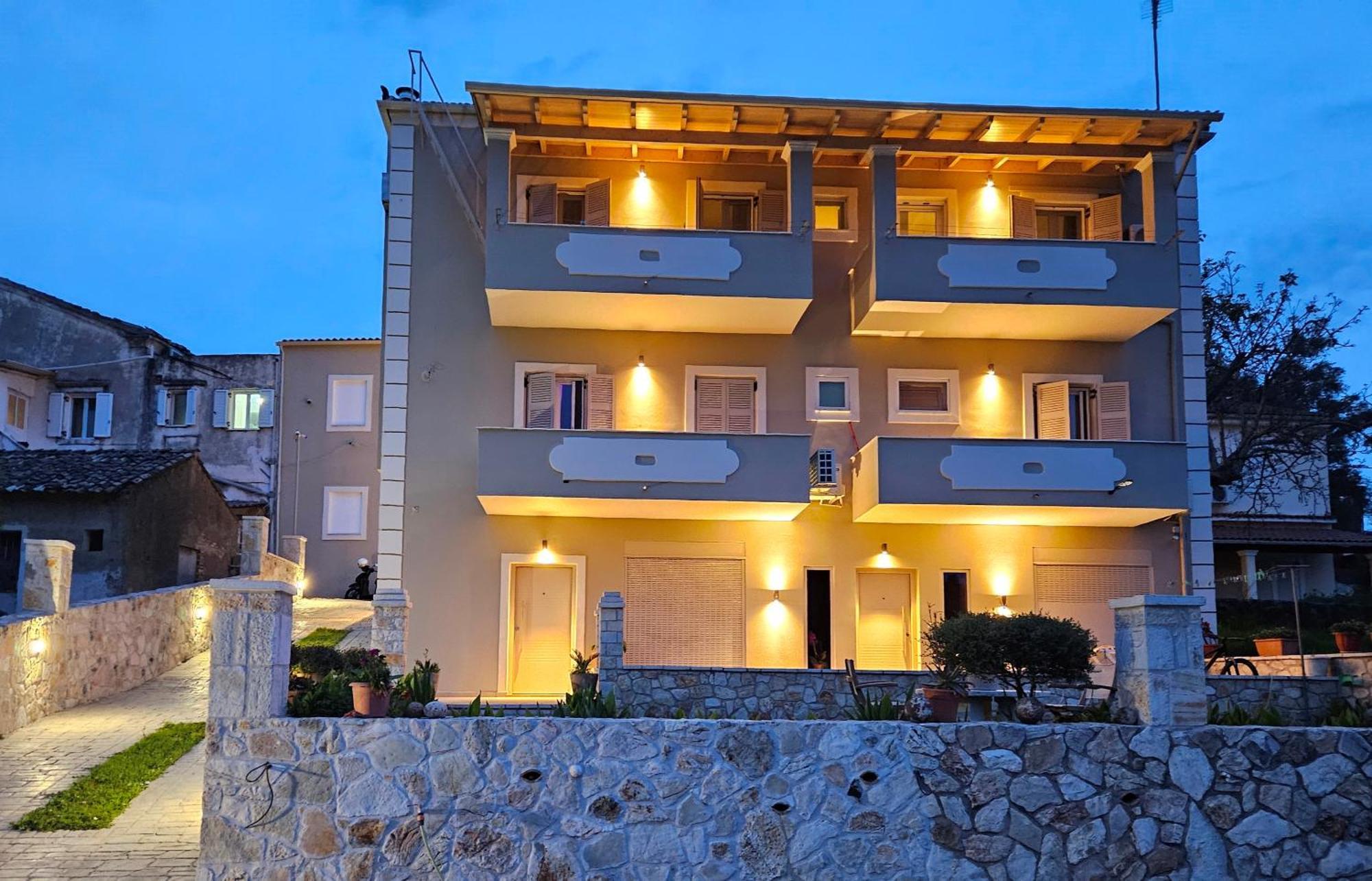 Grey Luxury House Apartment Ipsos Exterior photo