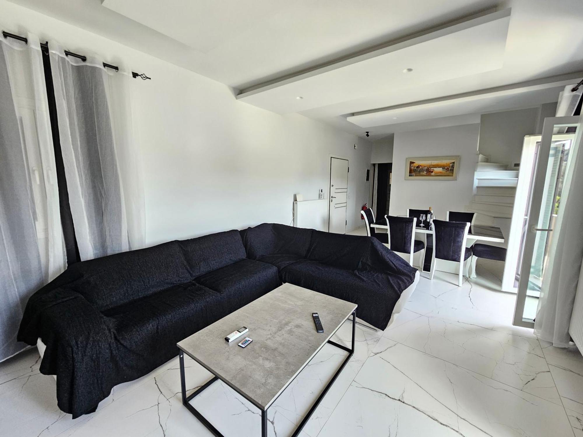 Grey Luxury House Apartment Ipsos Exterior photo
