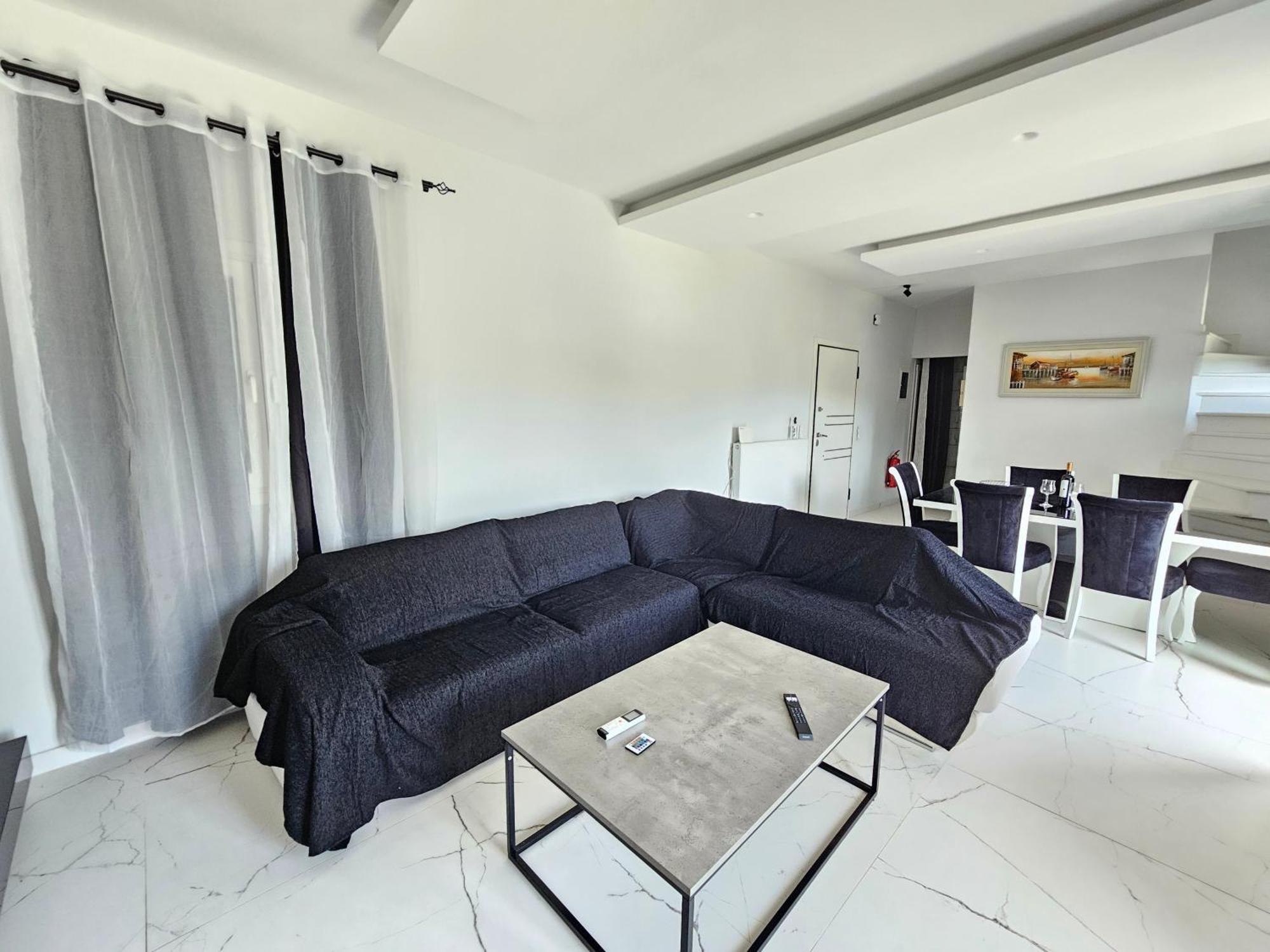 Grey Luxury House Apartment Ipsos Exterior photo