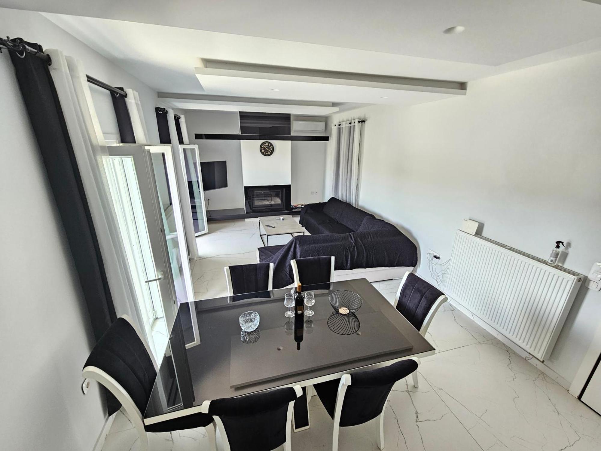 Grey Luxury House Apartment Ipsos Exterior photo