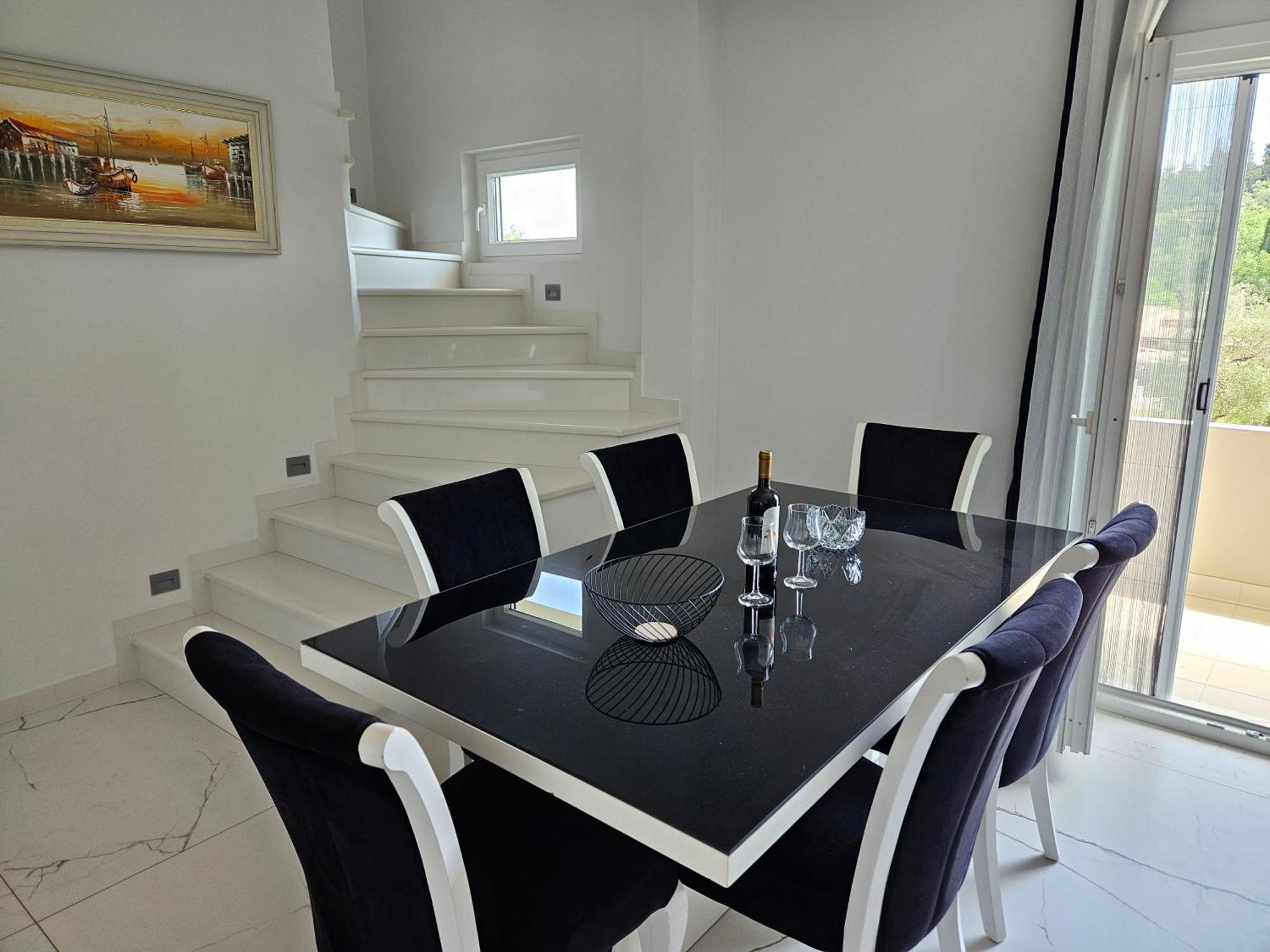 Grey Luxury House Apartment Ipsos Exterior photo